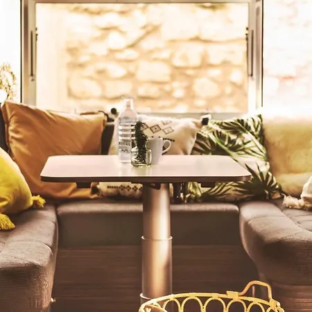 Camp & - La Caravella 营地 普罗奇达