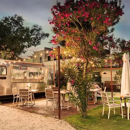 Camp & - La Caravella