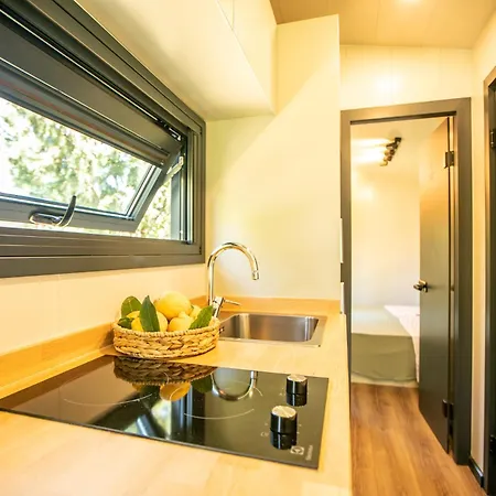 Camp & - La Caravella 普罗奇达