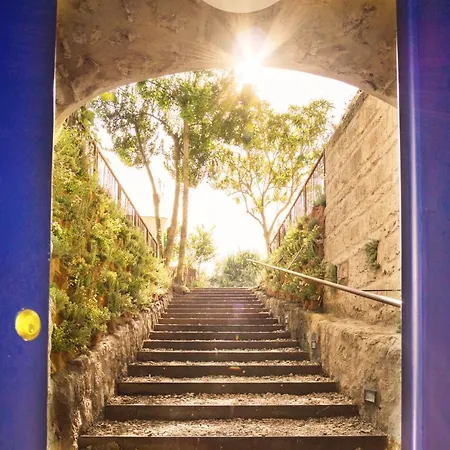 Camp & - La Caravella Campingplatz Procida