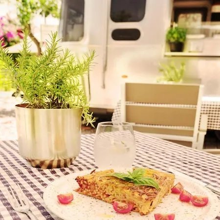 Camp & - La Caravella Campingplatz