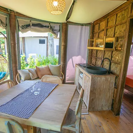 Camp & - La Caravella Campingplatz Procida