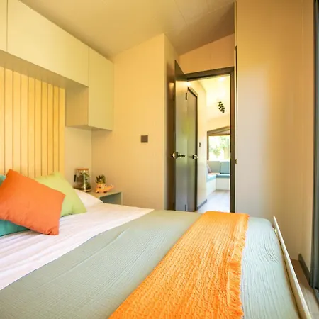 Camp & - La Caravella * Procida