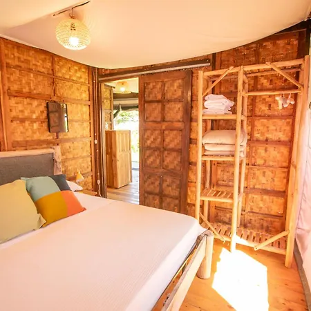 Camp & - La Caravella Campsite *