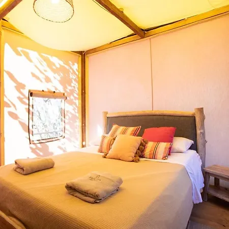 Camp & - La Caravella Campingplatz